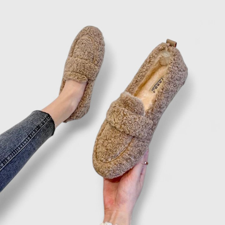 Solenne™ | Warme Slipper mit elegantem Design